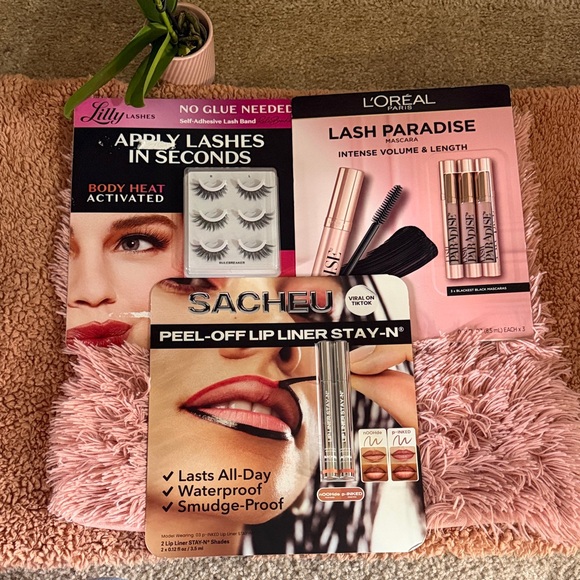 Makeup bundle !! - Picture 1 of 8